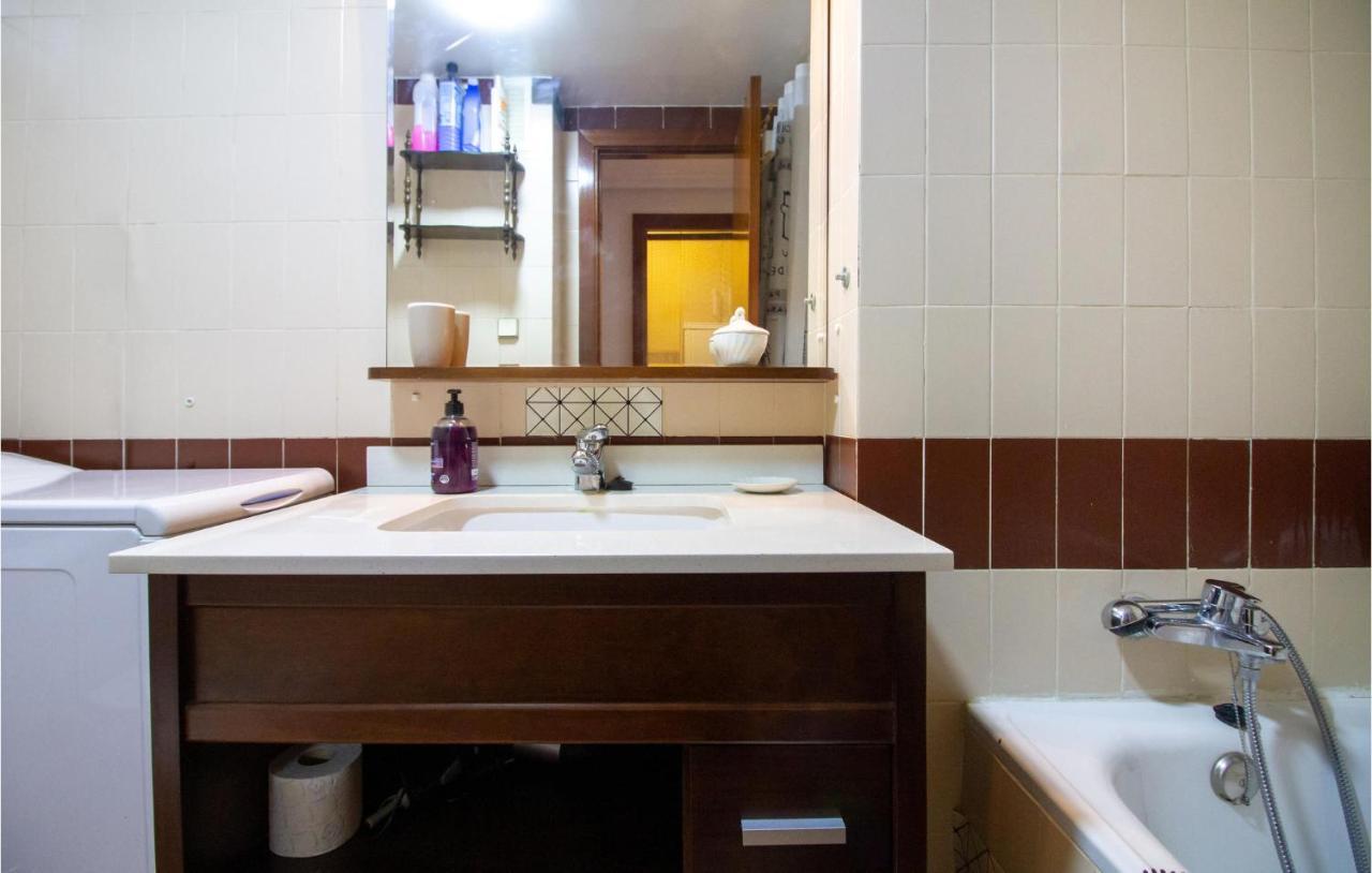 Nice Apartment In Benidorm With Kitchen מראה חיצוני תמונה